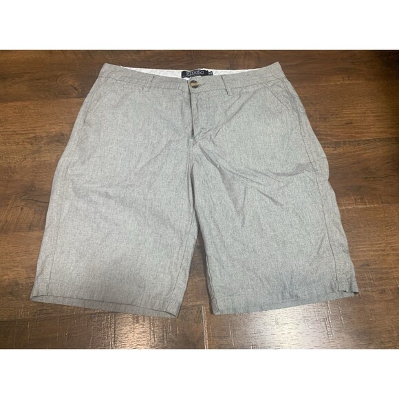 Ezekiel Men's Shorts Size 34 Tan Gray Flat Front Chino Lightweight 10” Inseam - Picture 1 of 5